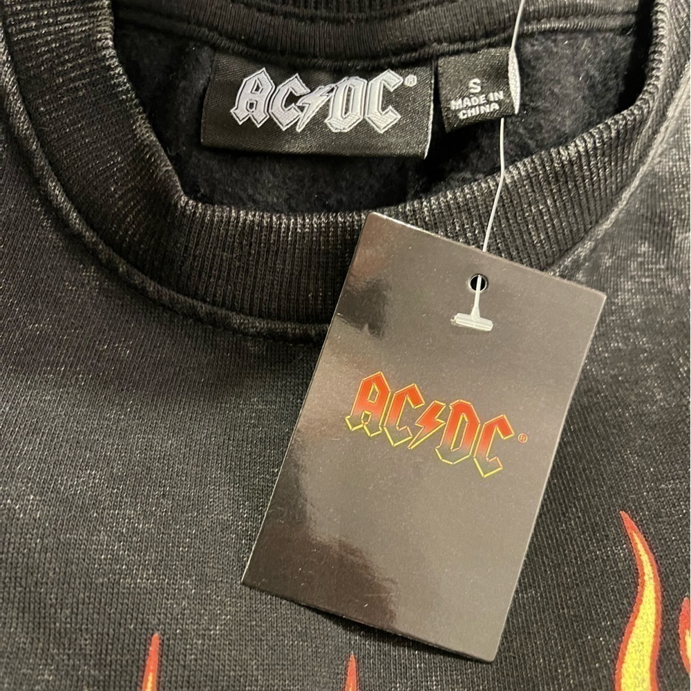 AC/DC Highway To Hell Black Studded Sweatshirt Sz S NWT - Picture 2 of 7
